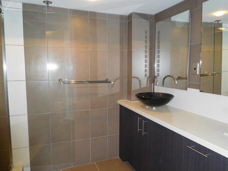 61/40 Ferny Avenue, Surfers Paradise QLD 4217