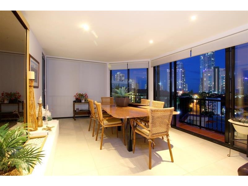 12 Paradise Island, Surfers Paradise QLD 4217