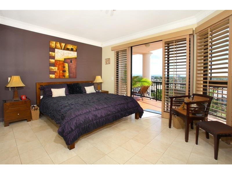 12 Paradise Island, Surfers Paradise QLD 4217