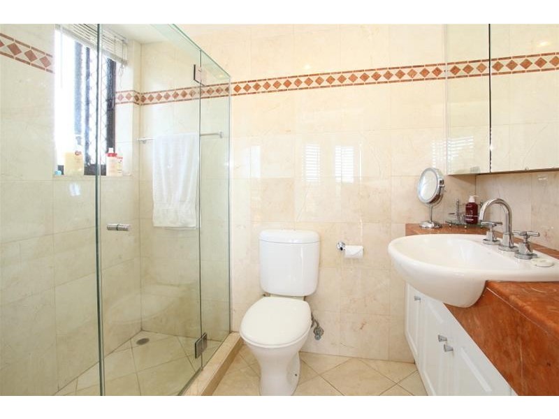 12 Paradise Island, Surfers Paradise QLD 4217