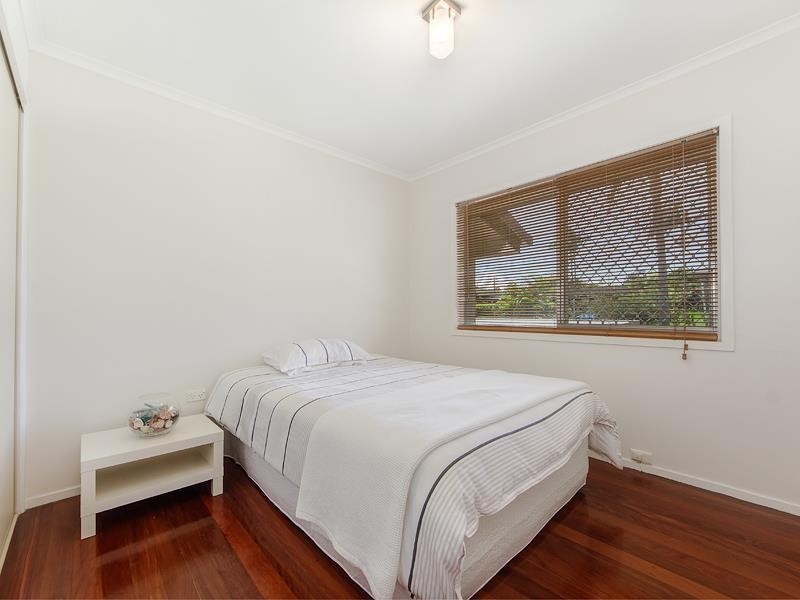 3 Grevillia Avenue, Southport QLD 4215