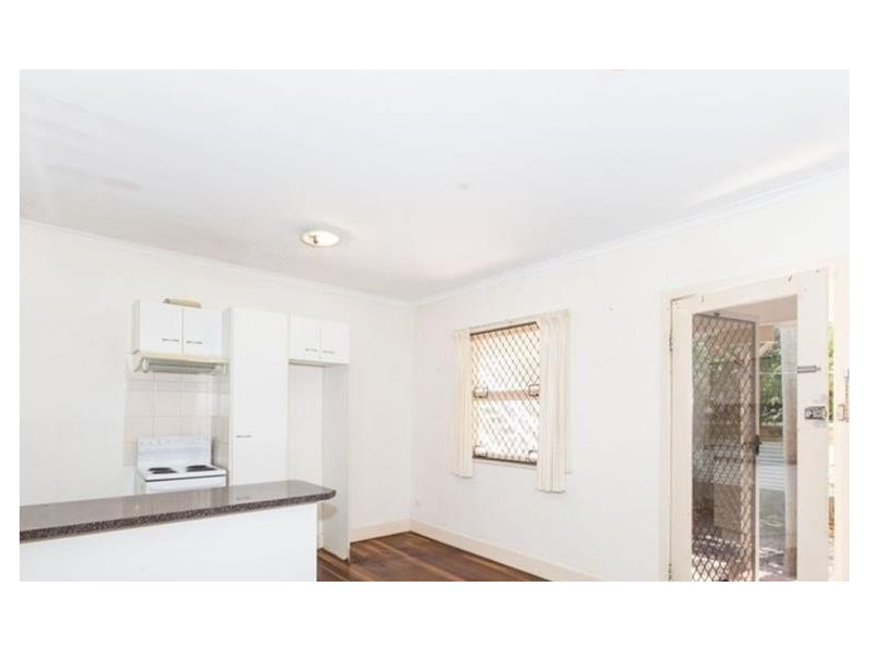 2/29 Leonard Avenue, Surfers Paradise QLD 4217