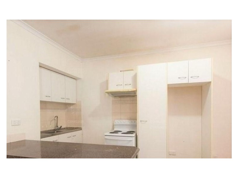 2/29 Leonard Avenue, Surfers Paradise QLD 4217