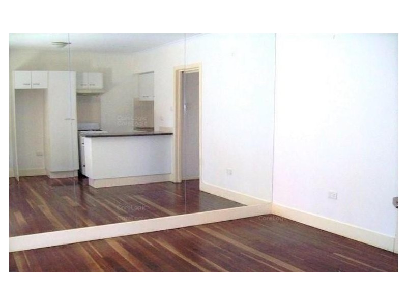 2/29 Leonard Avenue, Surfers Paradise QLD 4217