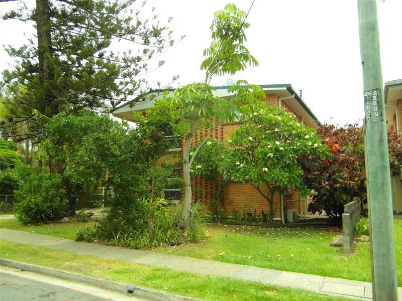 2/29 Leonard Avenue, Surfers Paradise QLD 4217