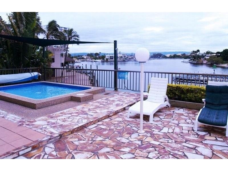 6/63 Cavill Avenue, Surfers Paradise QLD 4217