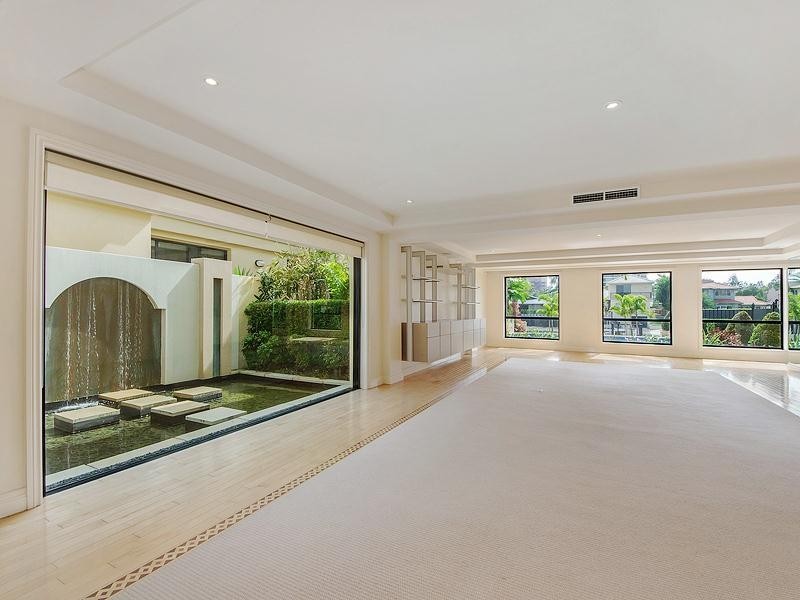 13 Seafarer Court, Paradise Waters QLD 4217