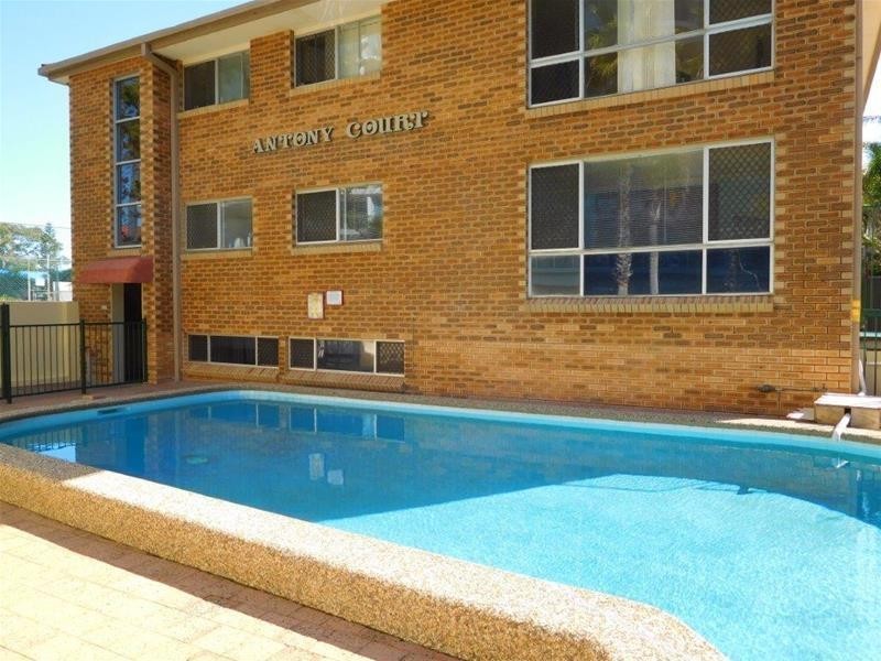 27 Enderley Avenue, Surfers Paradise QLD 4217