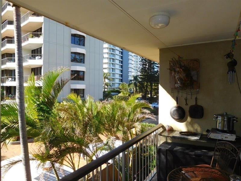 27 Enderley Avenue, Surfers Paradise QLD 4217