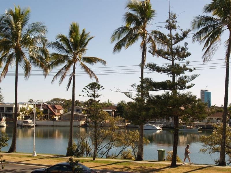 19 Watson Esplanade, Surfers Paradise QLD 4217