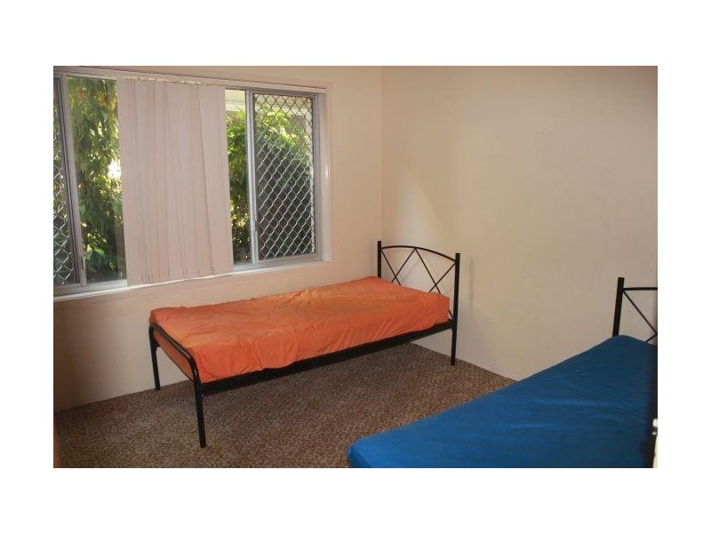 26 Leonard Avenue, Surfers Paradise QLD 4217