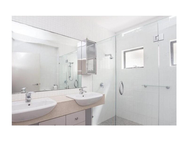 1/49 Palm Avenue, Surfers Paradise QLD 4217