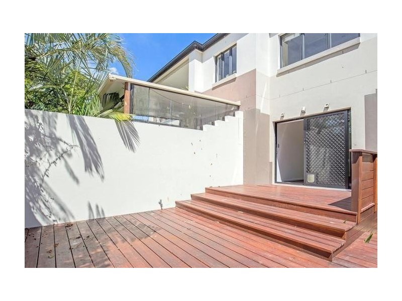 1/49 Palm Avenue, Surfers Paradise QLD 4217