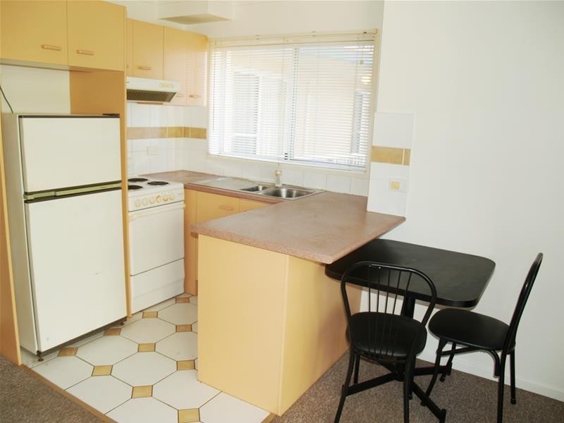 21  Markwell Avenue ‘Costa D’Ora’, Surfers Paradise QLD 4217