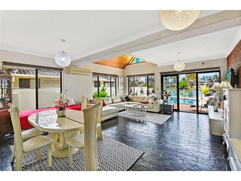 1 & 2/29 Sunrise Boulevard, Surfers Paradise QLD 4217