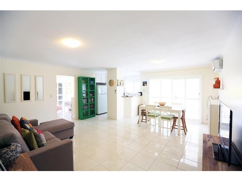 1 Cronin Avenue ‘Chidori Court’, Main Beach QLD 4217