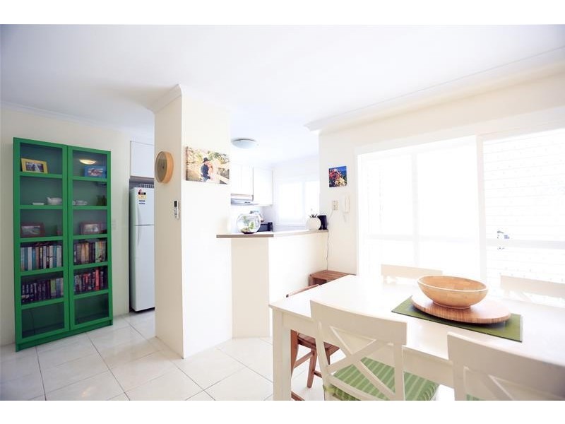 1 Cronin Avenue ‘Chidori Court’, Main Beach QLD 4217