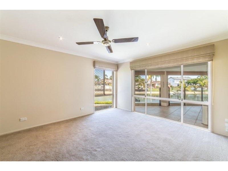 2 Caithness Court, Sorrento QLD 4217