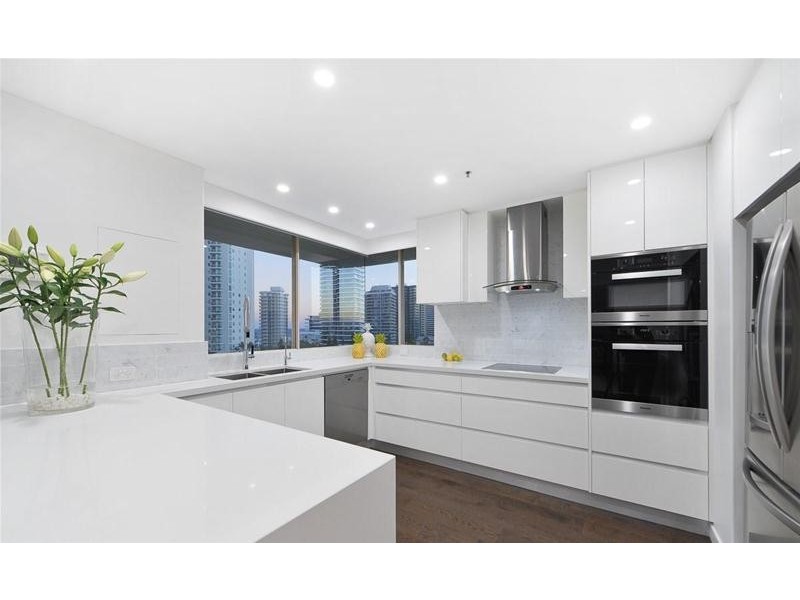 701/1 Peak Avenue, Main Beach QLD 4217