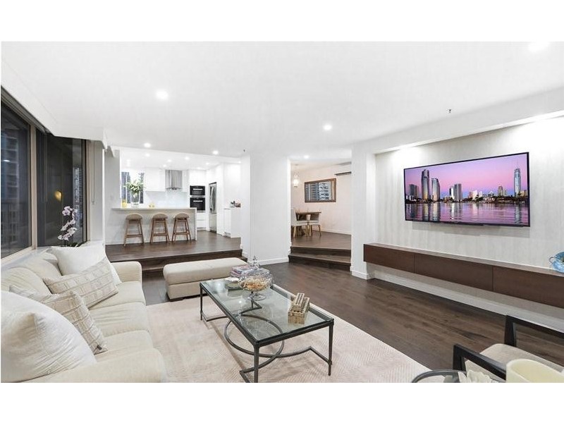 701/1 Peak Avenue, Main Beach QLD 4217