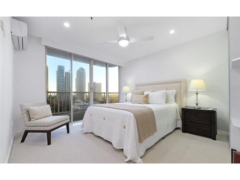701/1 Peak Avenue, Main Beach QLD 4217