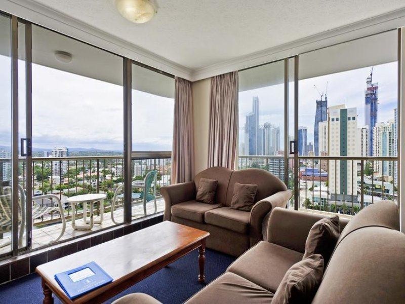 43 Enderley Avenue, Surfers Paradise QLD 4217