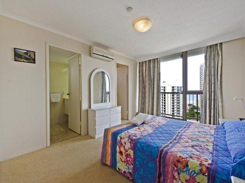 43 Enderley Avenue, Surfers Paradise QLD 4217