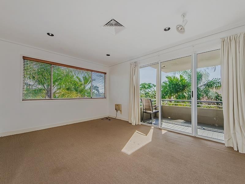 Paradise Waters QLD 4217