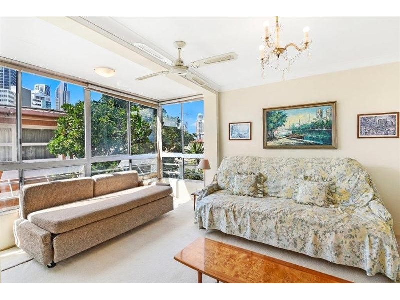 4/23 Watson Esplanade, Surfers Paradise QLD 4217