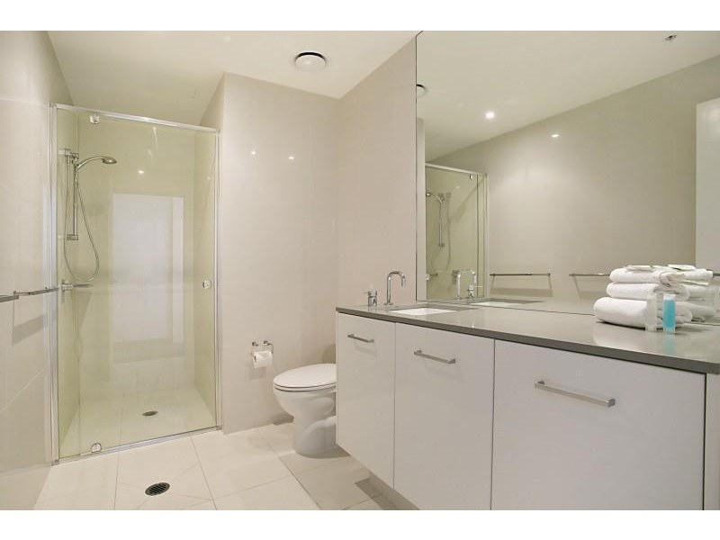 9 Ferny Avenue ‘Circle on Cavill’, Surfers Paradise QLD 4217