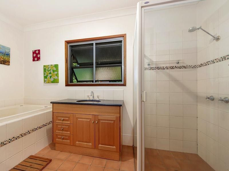 100 Skyline Terrace, Burleigh Heads QLD 4220