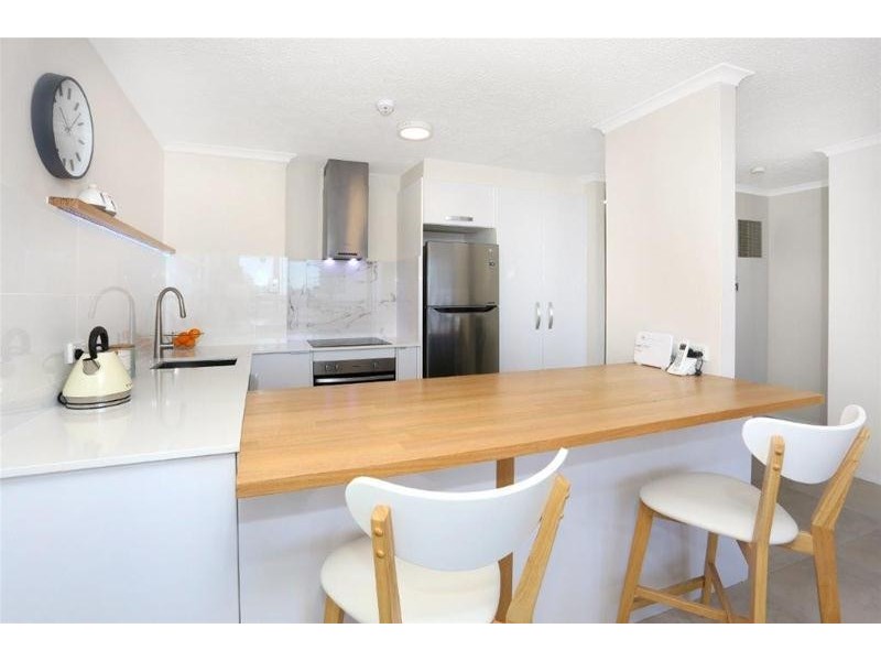 707 ‘Centrepoint’ 67 Ferny Avenue, Surfers Paradise QLD 4217