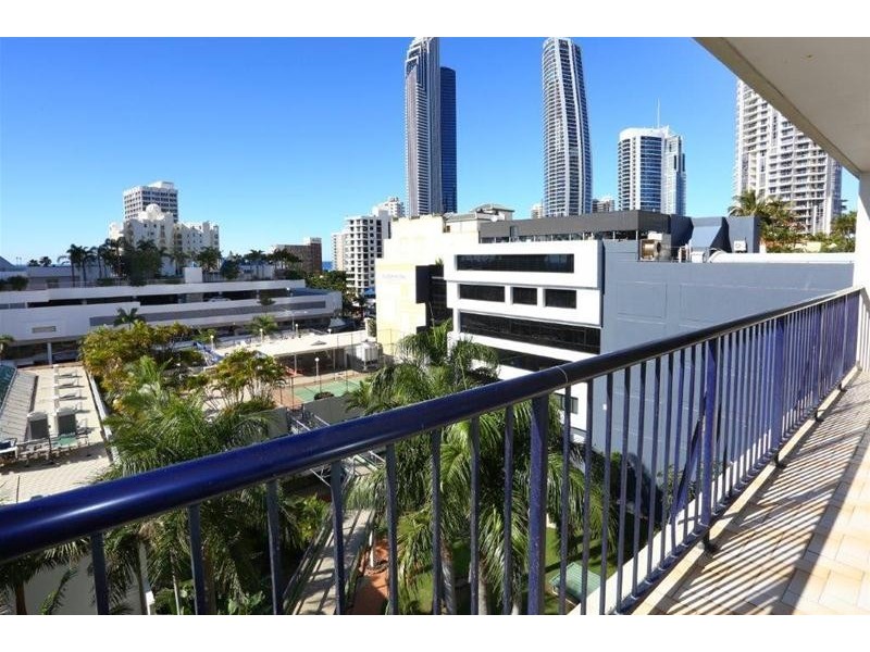 707 ‘Centrepoint’ 67 Ferny Avenue, Surfers Paradise QLD 4217