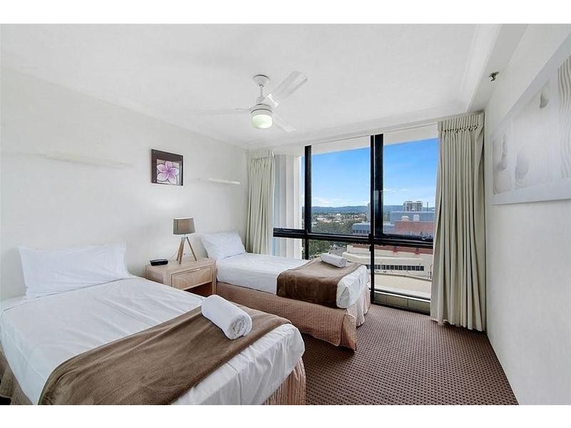 8D/30 Laycock Street, Surfers Paradise QLD 4217