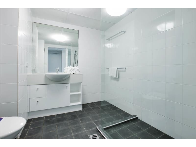 1/The Esplanade ‘One the Esplanade’, Surfers Paradise QLD 4217