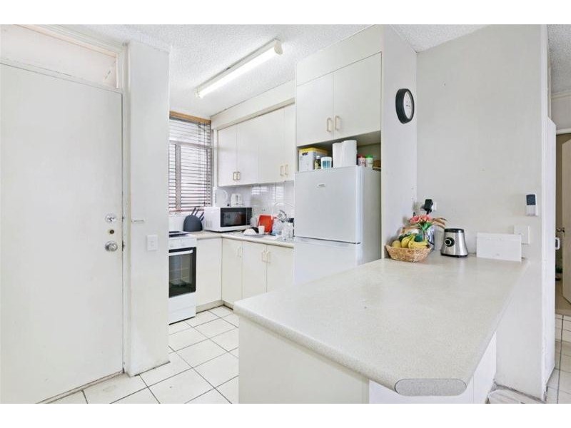 8/64 The Esplanade, Surfers Paradise QLD 4217