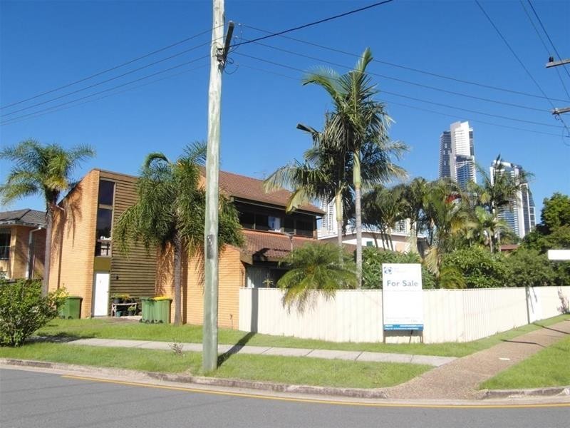 258 Stanhill Drive & 1, 3 & 5 Parnoo Street, Chevron Island QLD 4217