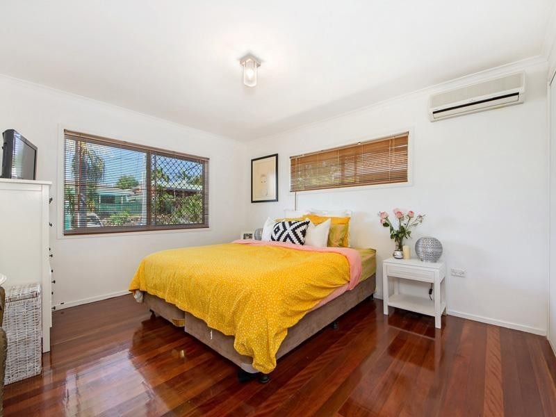 3 Grevillia Avenue, Southport QLD 4215