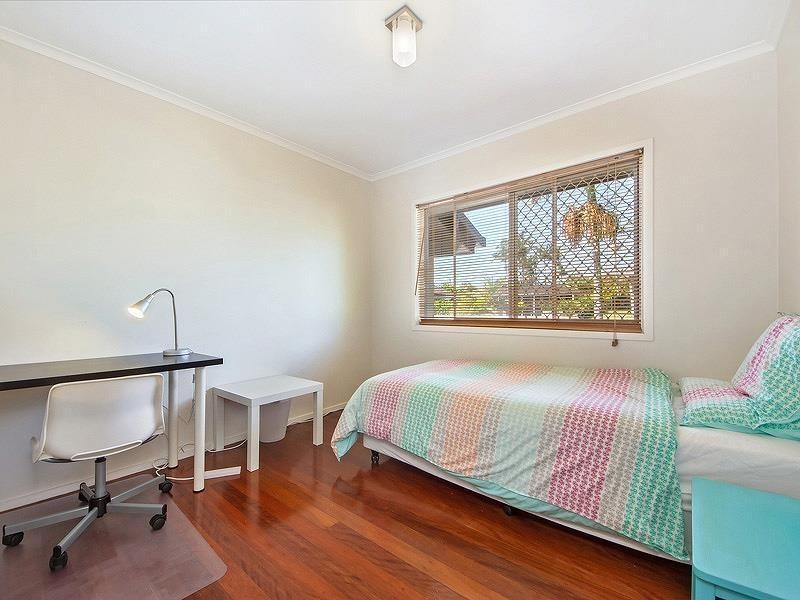 3 Grevillia Avenue, Southport QLD 4215