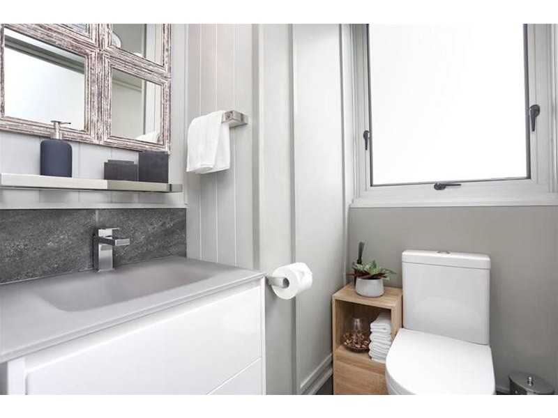 121/40 Watson Esplanade, Surfers Paradise QLD 4217