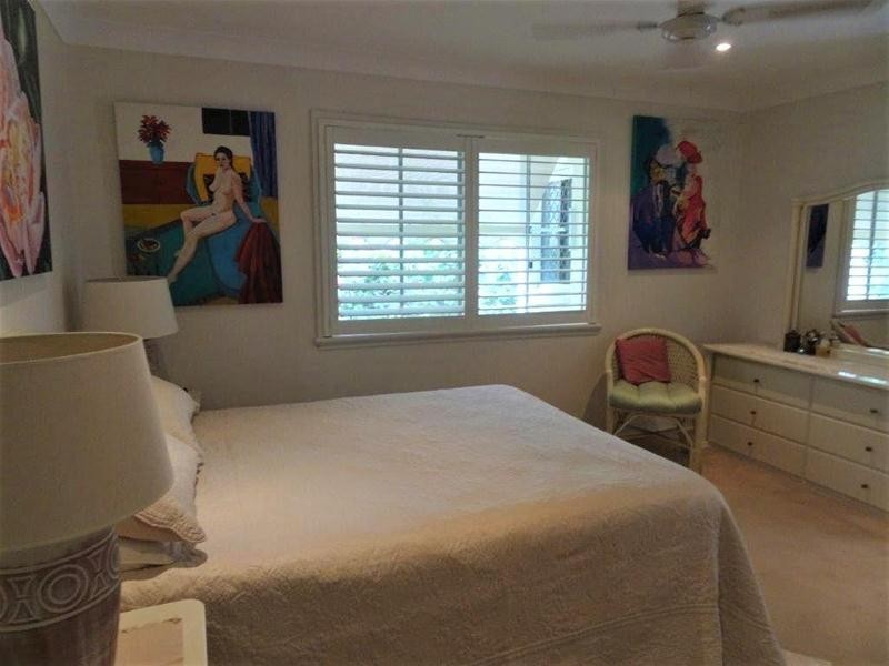 16 Illawong Street, Surfers Paradise QLD 4217