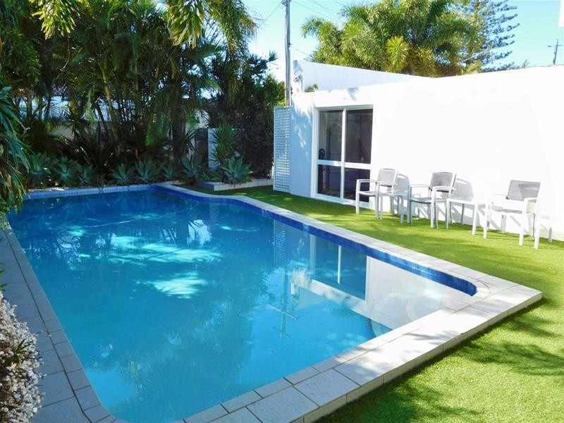 46 The Promenade, Isle Of Capri QLD 4217