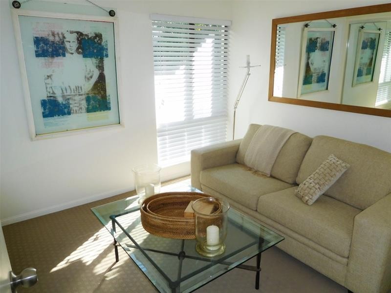 46 The Promenade, Isle Of Capri QLD 4217