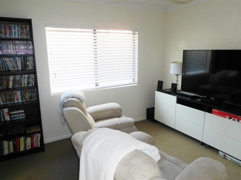 46 The Promenade, Isle Of Capri QLD 4217