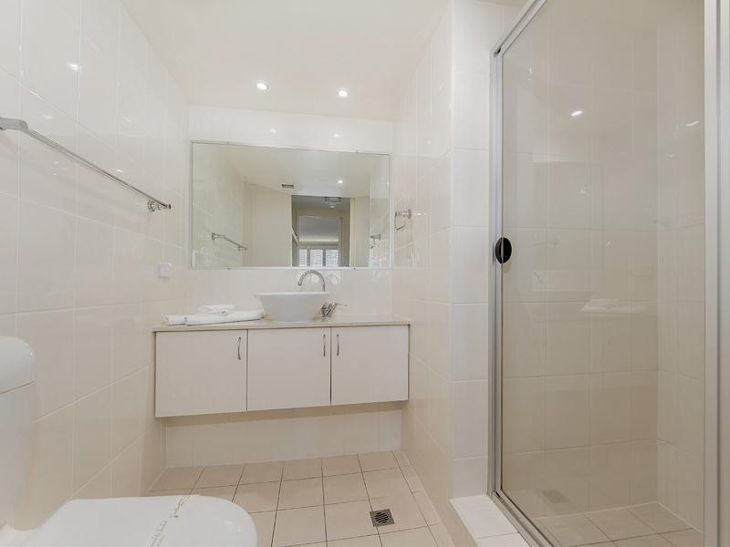 9C/18 Aubrey Street “The Regent”, Surfers Paradise QLD 4217