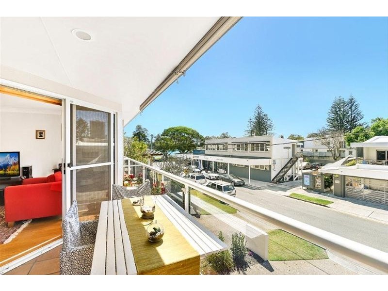 1/38 Pine Avenue, Surfers Paradise QLD 4217