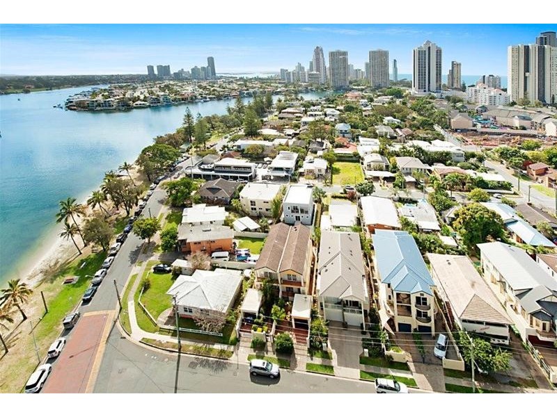 1/38 Pine Avenue, Surfers Paradise QLD 4217