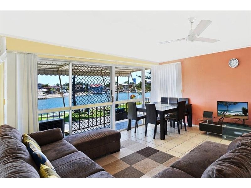 5/5 Watson Esplanade, Surfers Paradise QLD 4217