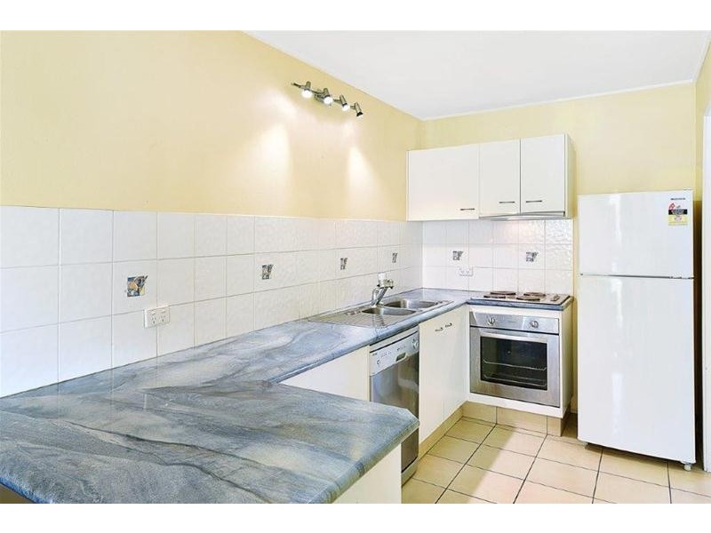 5/5 Watson Esplanade, Surfers Paradise QLD 4217