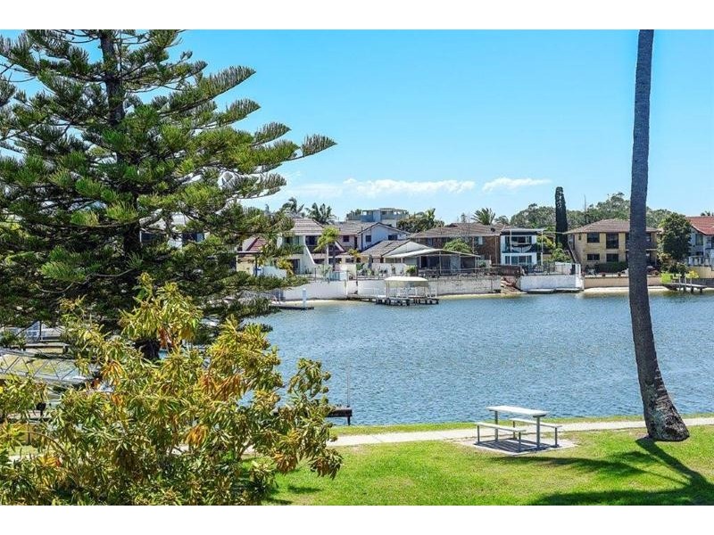 5/5 Watson Esplanade, Surfers Paradise QLD 4217